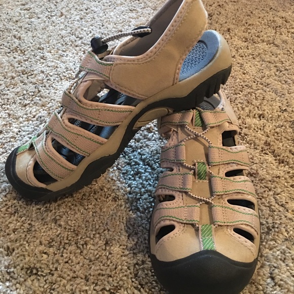 Rugged Outback Sport Sandals - Size 6.5 - Picture 3 of 5